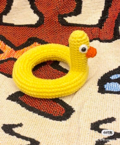 duck swimming ring