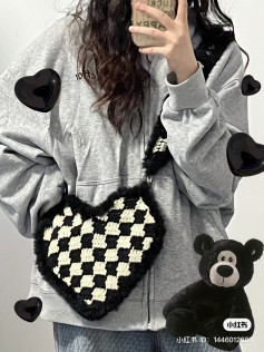 Heart checkered bag crochet pattern