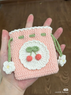 strawberry drawstring bag crochet pattern