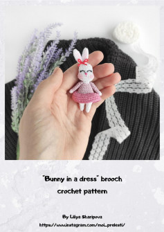 Bunny in a dress” brooch crochet pattern