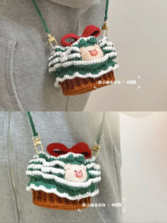 Christmas pig cake bag crochet pattern