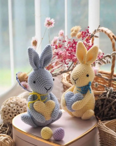 easter decoration bunny with heart