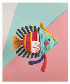 Stripey the angelfish crochet pattern