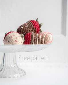 valentines strawberries crochet pattern