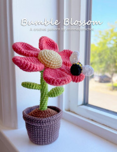 Bumble Blossom flower crochet pattern