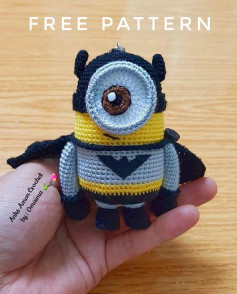 minion cosplay batman crochet pattern