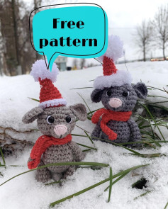 Christmas mouse crochet pattern wearing a red hat