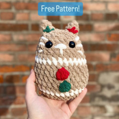 🚨FREE PATTERN ALERT! 🚨 My free Gingerbread Kitty pattern