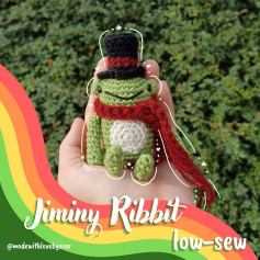 jiminy ribbit low sew crochet pattern (frog wearing a hat)