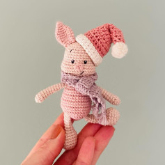 Piglets with Santa hats crochet pattern