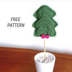 Pink bow Christmas tree crochet pattern