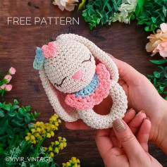 Rabbit rattle crochet pattern