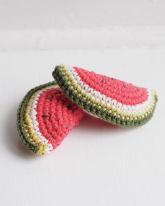 watermelon keychain crochet pattern
