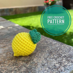 Yellow lemon crochet pattern with green leaves