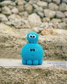 Blue octopus crochet pattern