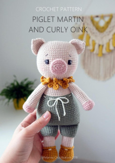 crochet pattern piglet margin and curly oink