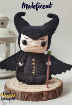Maleficent, bat witch