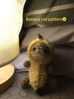 Banana cat pattern