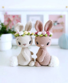 Crochet pattern for a rabbit wearing a wreath