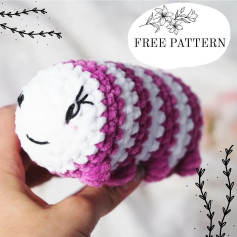 Worm crochet pattern with purple and white circles