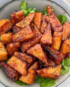 5-Ingredient ​“Honey” BBQ Tofu🤩