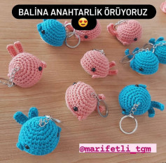 Balina anahtarlık tığ işi modeli