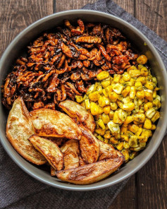 BBQ Pulled Tofu Bowl with Roasted Potato Wedges and Herby Corn 🌿⁣