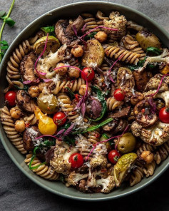 BLACK OLIVE TAPENADE PASTA🖤