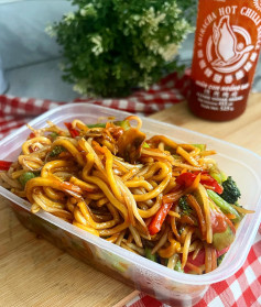 CHOW MEIN FAKEAWAY 🍜🥢🥡