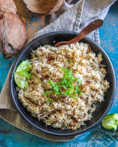 Colombian-style Coconut Rice! 🥥