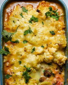 💛Cottage Pie with Leek & Cauliflower Cheese