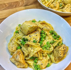 CREAMY GARLIC CHICKEN PASTA 🤩