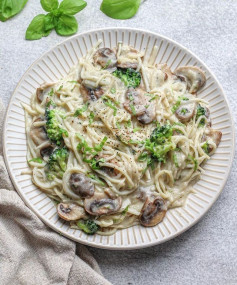 Creamy Mushroom Broccoli Pasta