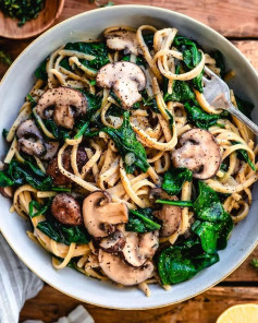 Creamy Mushroom Pasta!💛 Save it for a quick and easy dinner