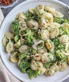 Creamy Orecchiette with Broccoli, Peas & Herbs