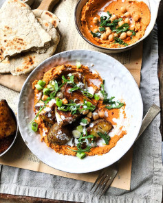Crispy potatoes with harissa hummus and flatbread - a simple but delicious meal