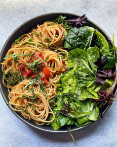 EASY POMODORO PASTA