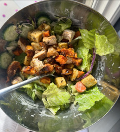 garden salad with fresh herb dressing