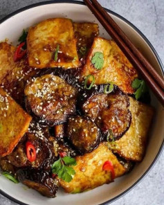 garlic & miso glazed tofu & eggplant 🌿 🍆