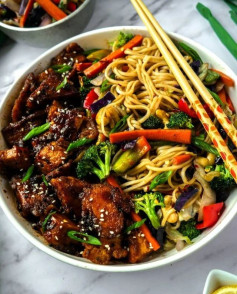 Lo Mein Veg Stir-Fry with Gochujang Tofu