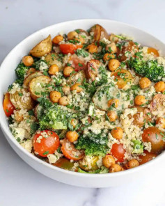 Love nourish bowls? Try this Roasted Potato Quinoa Salad