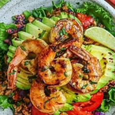 Mexican Cumin-Lime Cauliflower Rice & Habanero Shrimp🍤🍋🍅🍄🥑