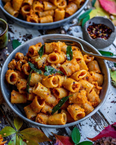 Mezzi Rigatoni With Chickpeas & Sage Oil