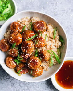 Orange-Chili Glazed Vegan Meatballs