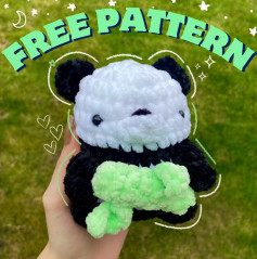 🐼 Panda Holding Bamboo Crochet Pattern!