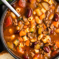 Pasta e Fagioli Soup is an Olive Garden copycat recipe and an Italian favorite. Loaded with beans, ground beef, and tiny noodles, this soup is so comforting, and its made all in one pot!⁠