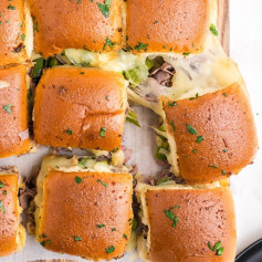 PHILLY CHEESESTEAK SLIDERS⁠