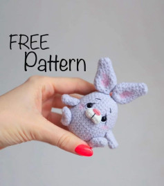 Purple rabbit crochet pattern