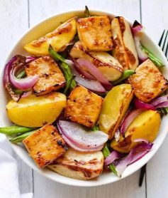 🌱Sheet Pan Orange-Glazed Tofu with Roasted Veggies🌱Protein-rich, budget and pantry-friendly, and very easy.