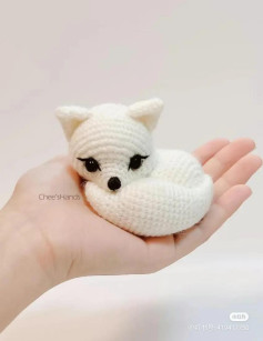 sleeping white fox crochet pattern